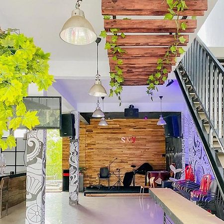 Sky Residence Tomohon Mitra Reddoorz Dış mekan fotoğraf