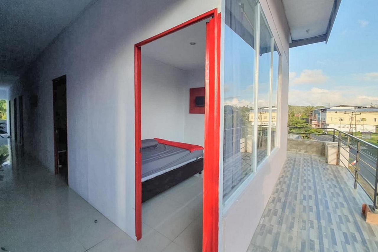 Sky Residence Tomohon Mitra Reddoorz Dış mekan fotoğraf