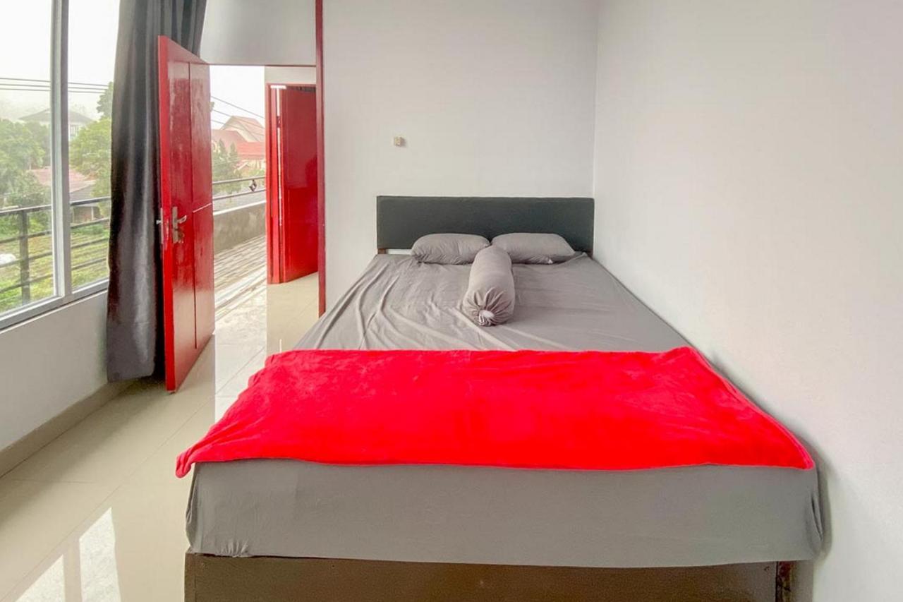 Sky Residence Tomohon Mitra Reddoorz Dış mekan fotoğraf