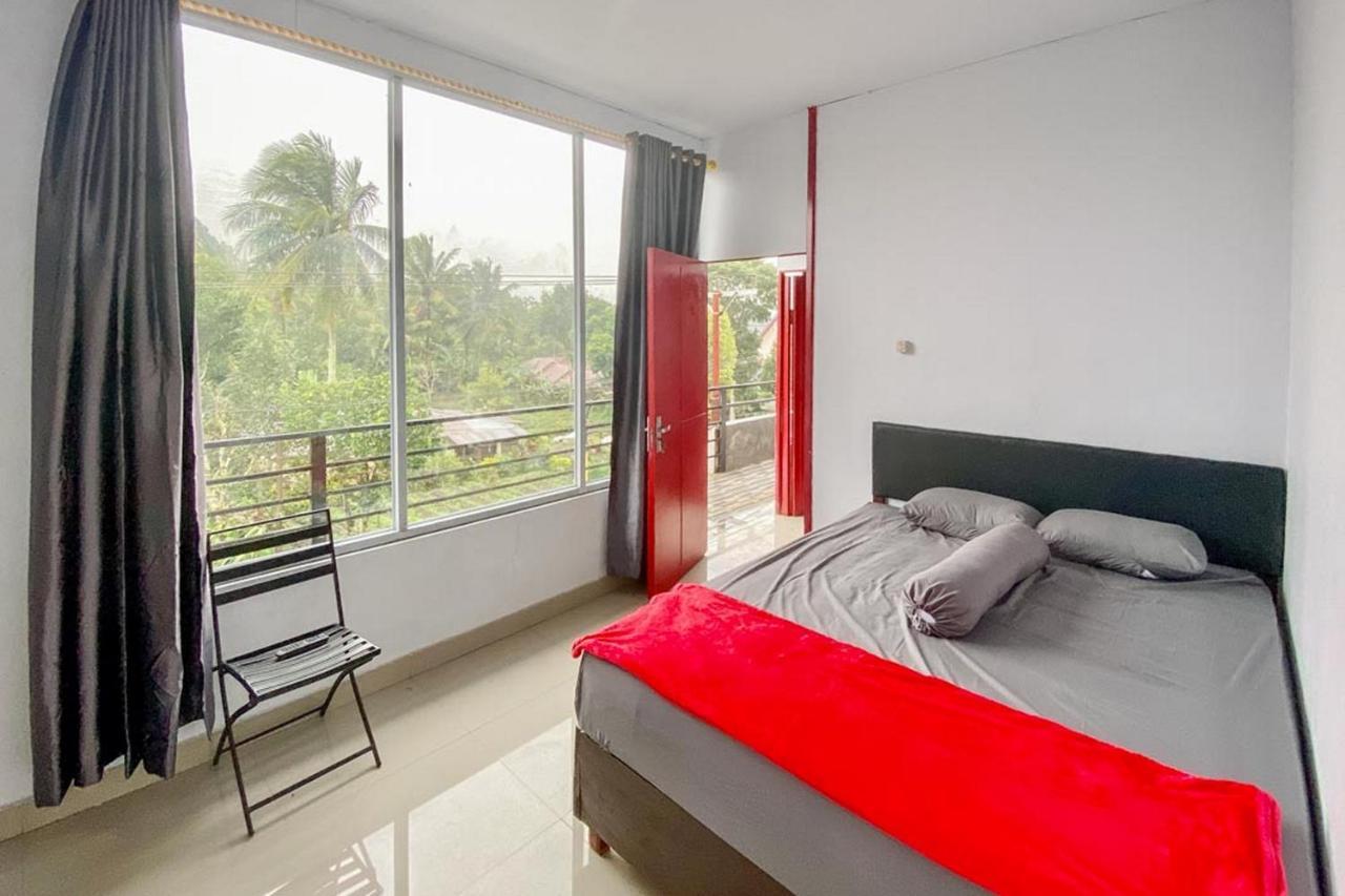 Sky Residence Tomohon Mitra Reddoorz Dış mekan fotoğraf