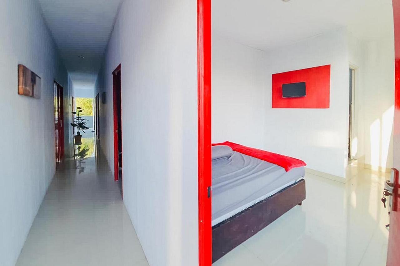 Sky Residence Tomohon Mitra Reddoorz Dış mekan fotoğraf