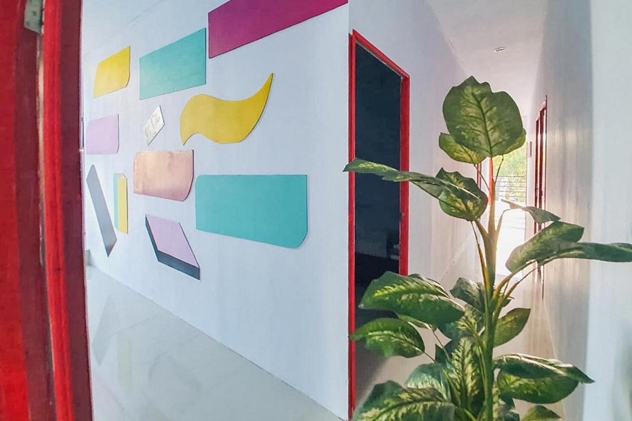 Sky Residence Tomohon Mitra Reddoorz Dış mekan fotoğraf